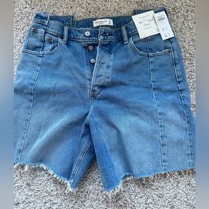 Abercrombie dad Jean shorts size 31 NWT